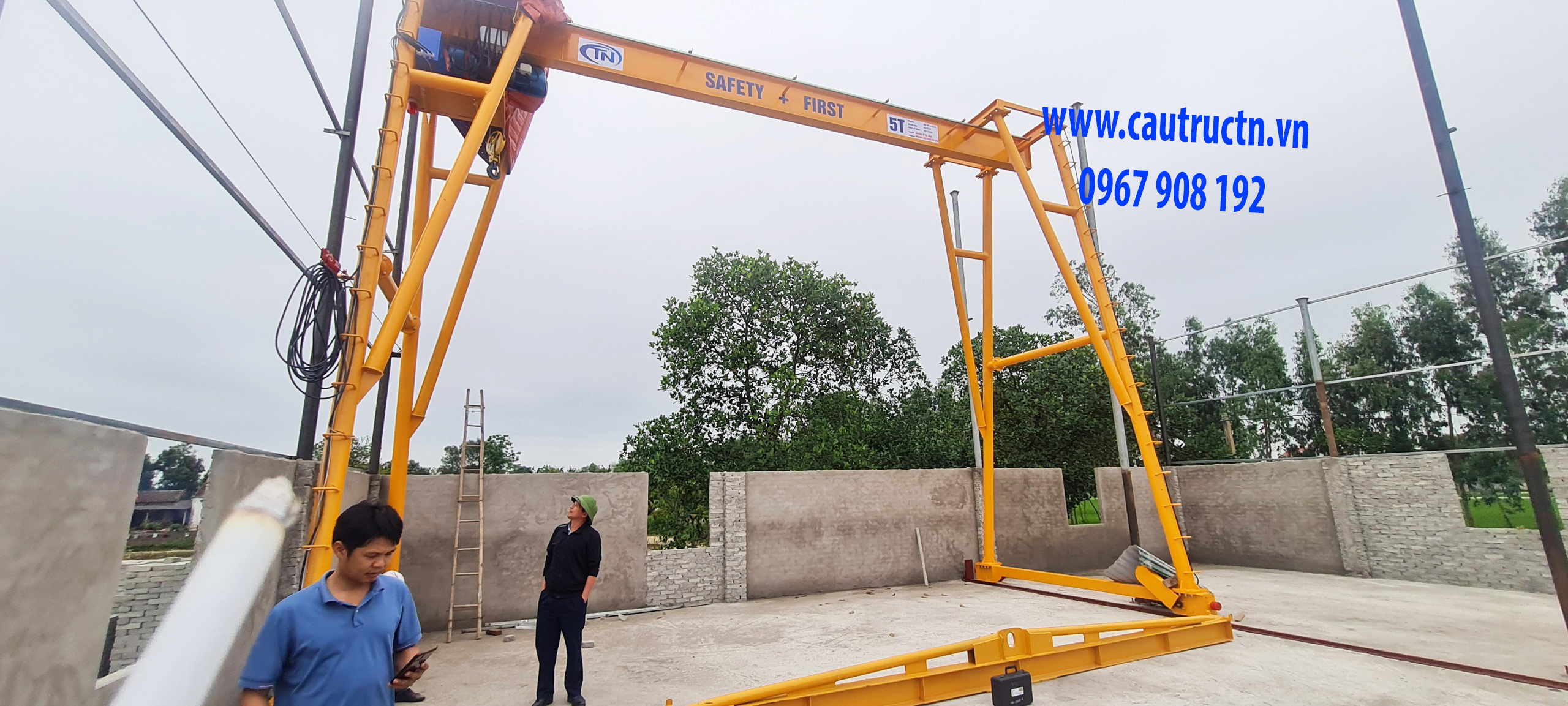 Lắp cổng trục chữ A 5 tấn tại Gia Bình Bắc Ninh