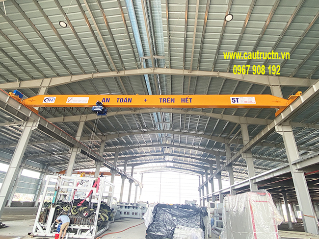 Lưu ý khi lắp đặt cẩu trục năm 2026 Cẩu trục dầm đơn 5 tấn trong nhà máy